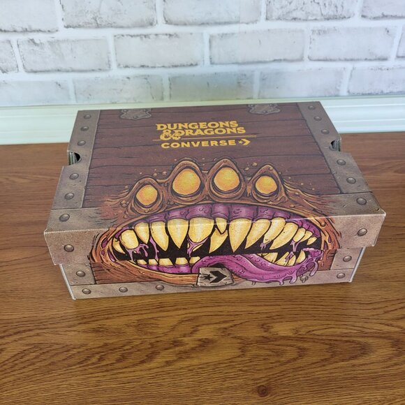 ⭐Converse x Dungeons & Dragons Chuck Taylor All Star Hi Black Red Mens 6 A09886C - Picture 8 of 10